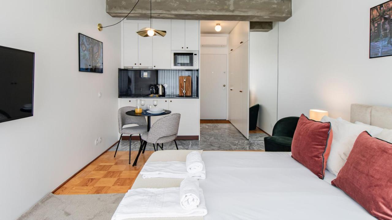 Ceuta Studio Apartments By Lovelystay بورتو المظهر الخارجي الصورة
